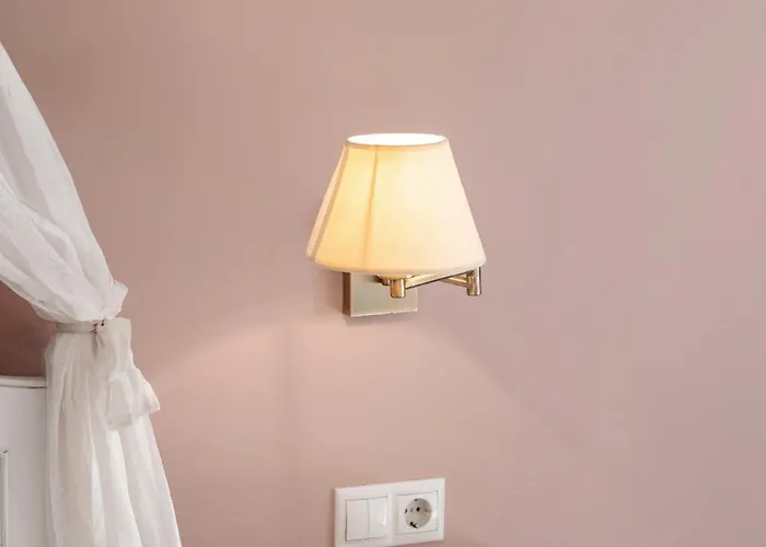 艾林农宾馆 酒店 3*