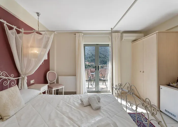 Aerinon Otel 3*