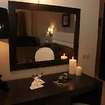 Aerinon Hotel