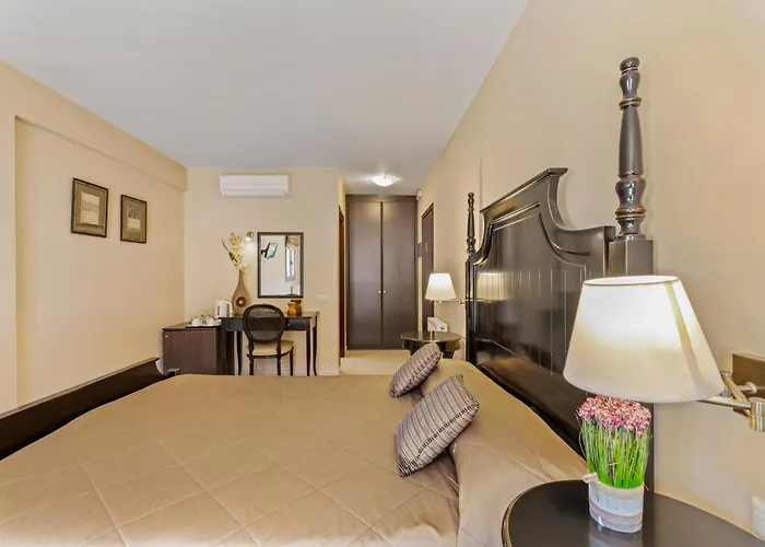 Hotel Aerinon 3*