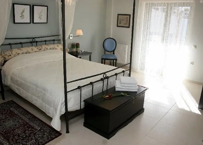 Hotel Aerinon 3*